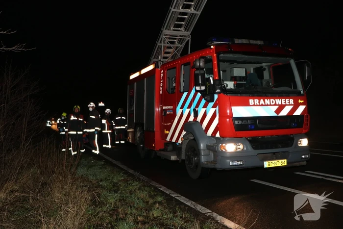 Zoekactie naar persoon na ongeval tussen twee voertuigen