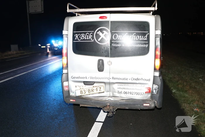 Zoekactie naar persoon na ongeval tussen twee voertuigen