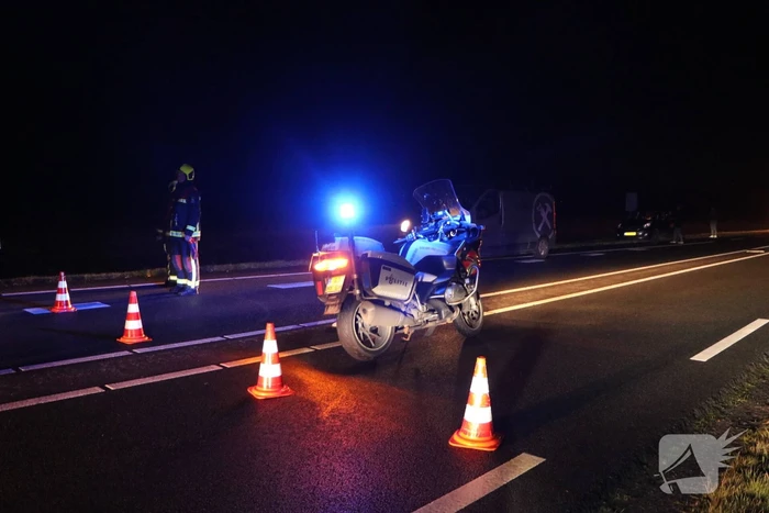 Zoekactie naar persoon na ongeval tussen twee voertuigen