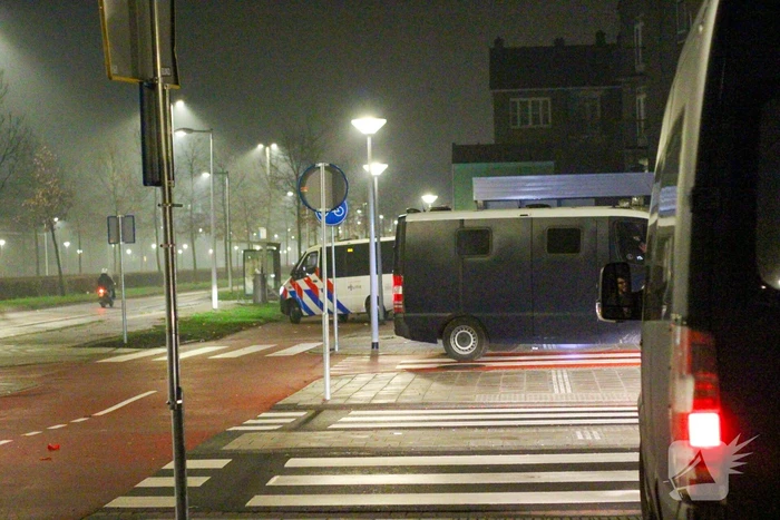 Mobiele Eenheid grijpt in door rellen