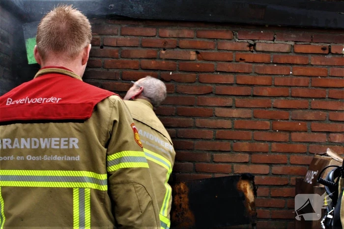 Brand ontstaan in schuur