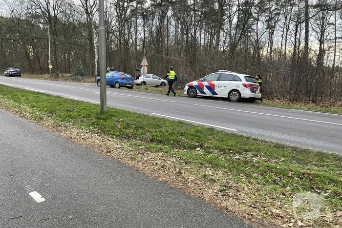 Twee auto's op elkaar geklapt