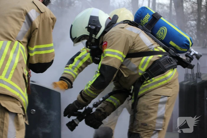 Brand ontstaan in ondergrondse plastic container