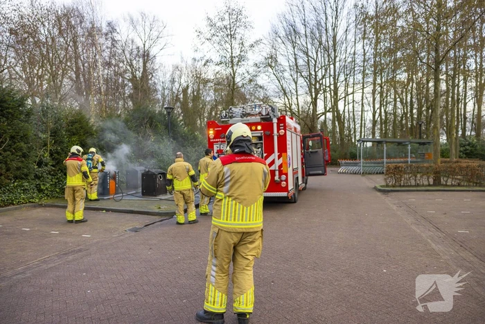 Brand ontstaan in ondergrondse plastic container