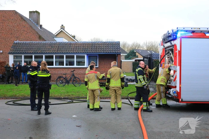 Brand ontstaan door vuurwerkresten in kliko