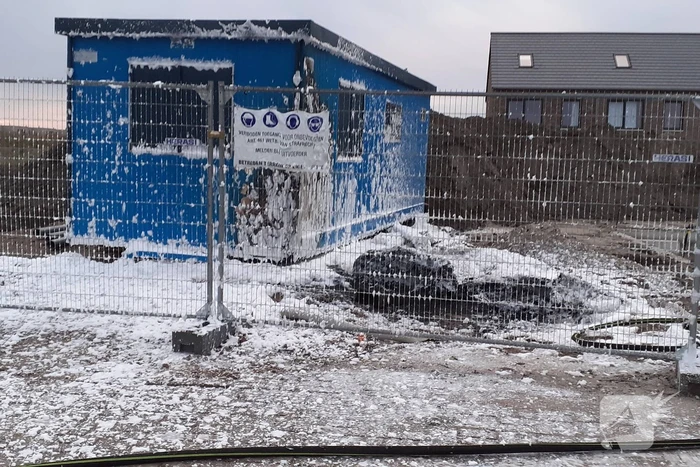 Brand ontstaan in bouwkeet