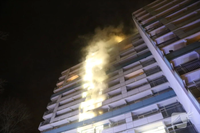 Veel schade na brand in flatwoning