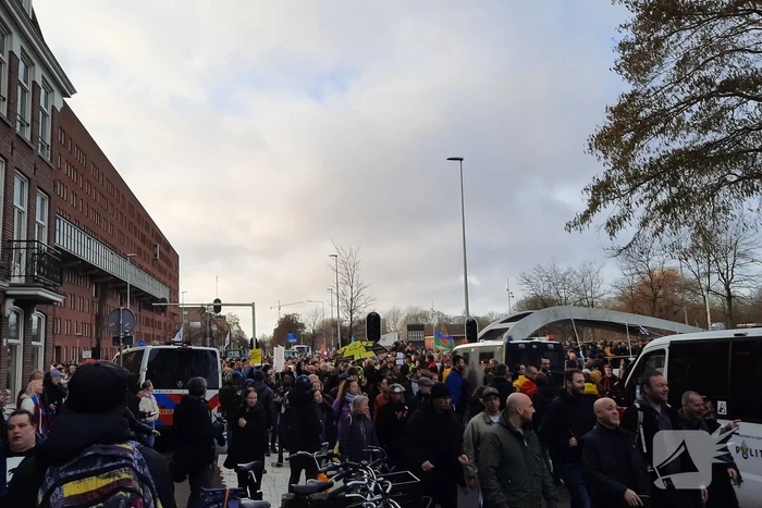 Duizenden demonstranten aanwezig bij Westerpark