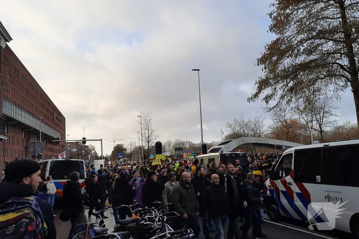 Duizenden demonstranten aanwezig bij Westerpark