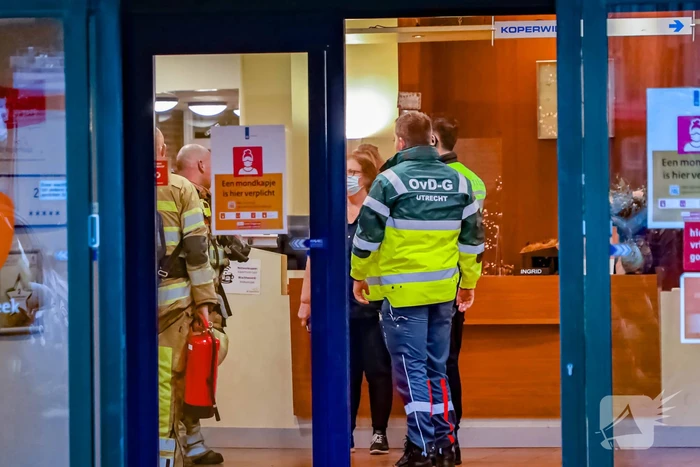 Brand in liftmachinekamer op elfde etage de Koperhorst