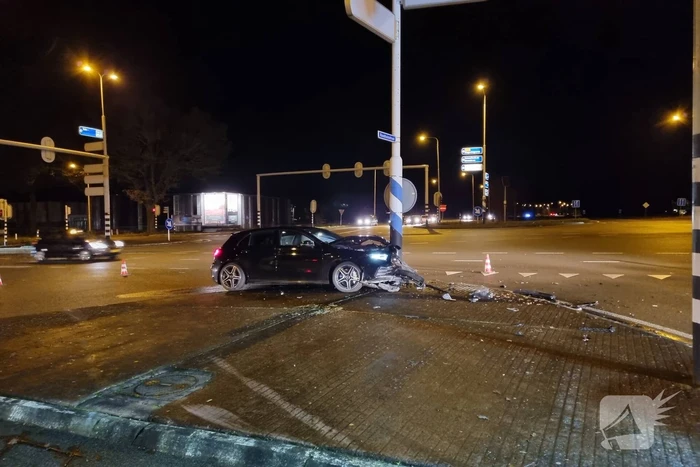 Ongeval tussen twee voertuigen op kruising