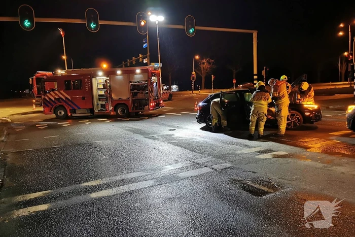 Ongeval tussen twee voertuigen op kruising