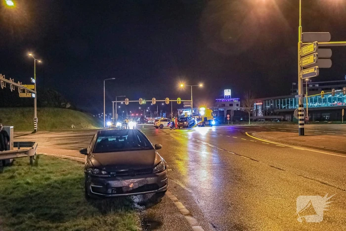 Veel schade bij ongeval op kruising