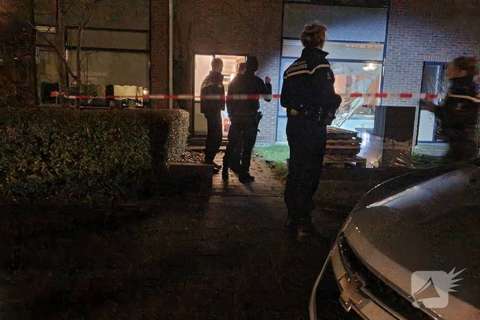 Woning zwaar beschadigd door vuurwerkbom in De Schooten