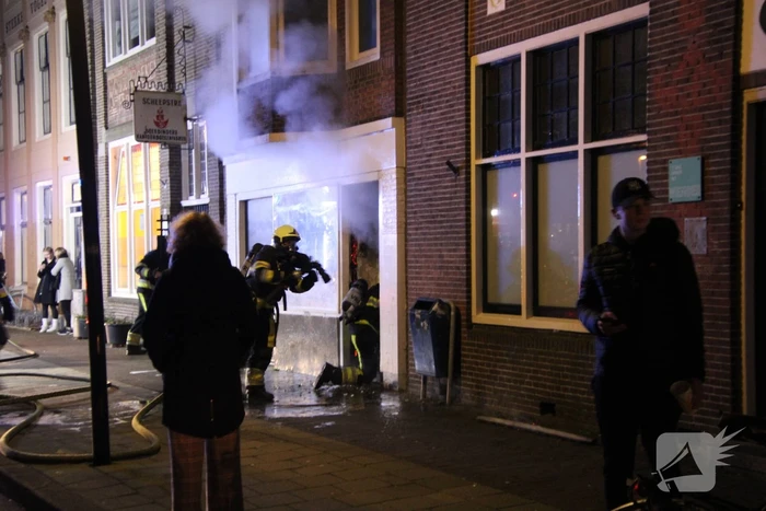 Flinke rookontwikkeling door brand in woning