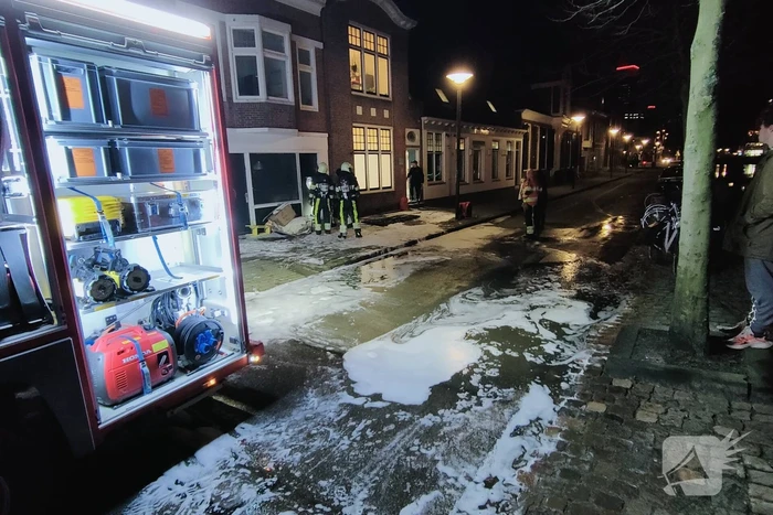 Flinke rookontwikkeling door brand in woning