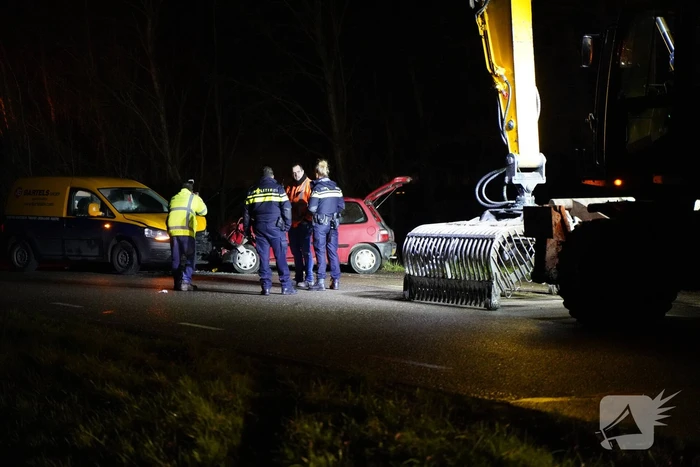 Flinke schade aan voertuigen door frontale botsing
