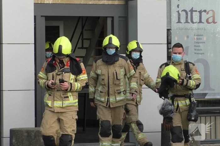 Brandweer controleert zaagmachine