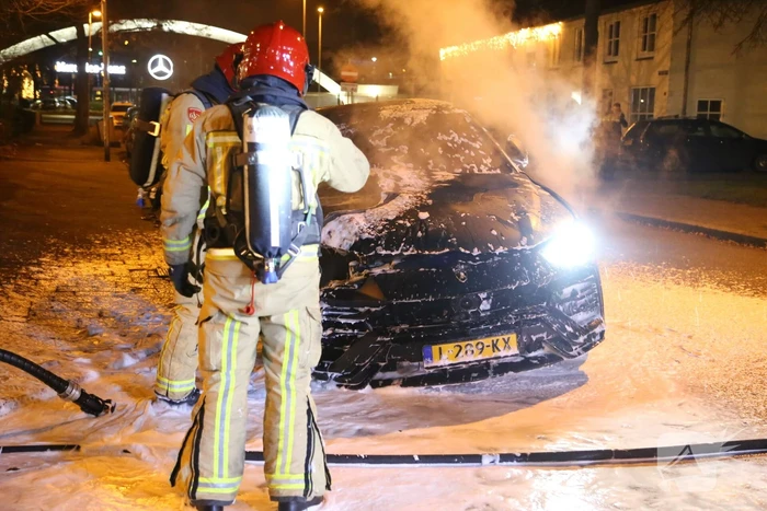 Peperdure Lamborghini Urus verwoest door brand