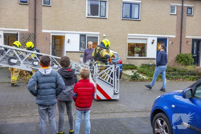 Schoorsteenbrand trekt veel bekijks van omwonenden