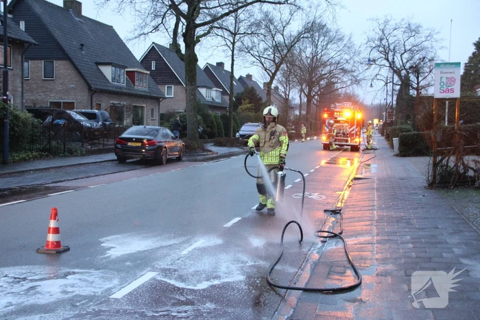 Kilometers lang oliespoor zorgt voor gevaarlijke situatie