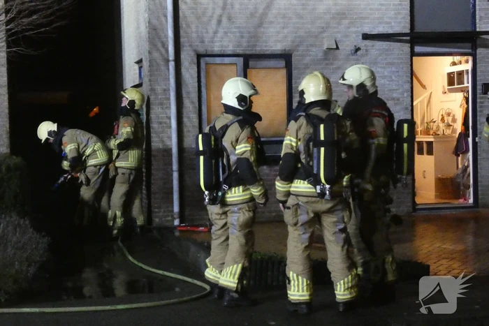 Lastige brand in spouwmuur