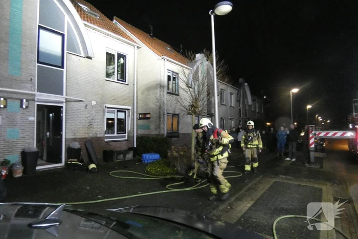 Lastige brand in spouwmuur