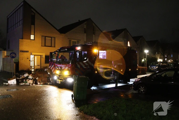 Schutting vliegt in brand door vuurkorf