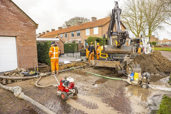 Ruim honderd huishoudens zonder water