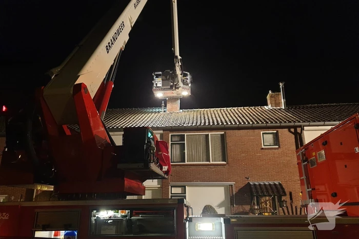 Schoorsteen geveegd na brand