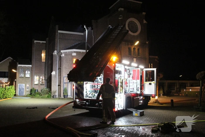 Brandweer ingezet voor brand in kerk