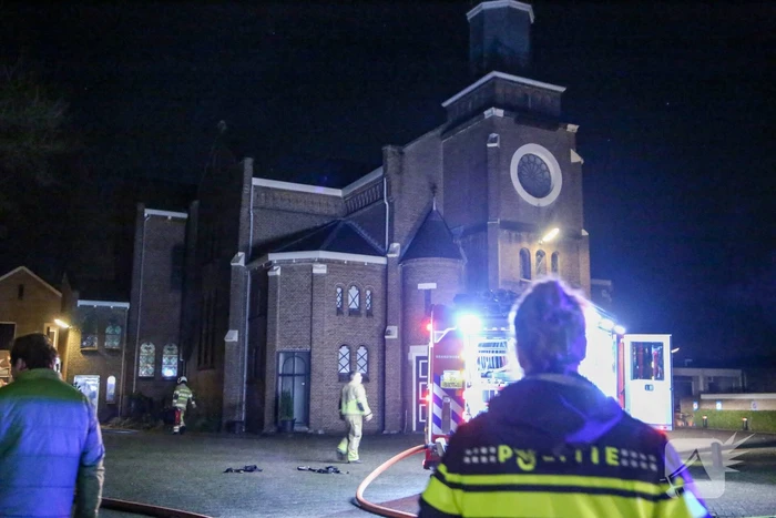 Brandweer ingezet voor brand in kerk