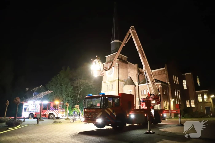 Brandweer ingezet voor brand in kerk