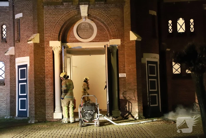 Brandweer ingezet voor brand in kerk