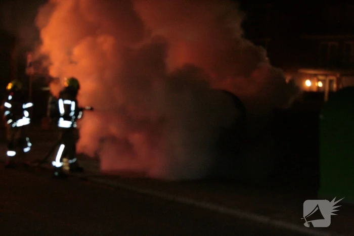 Veel rook bij brand in container