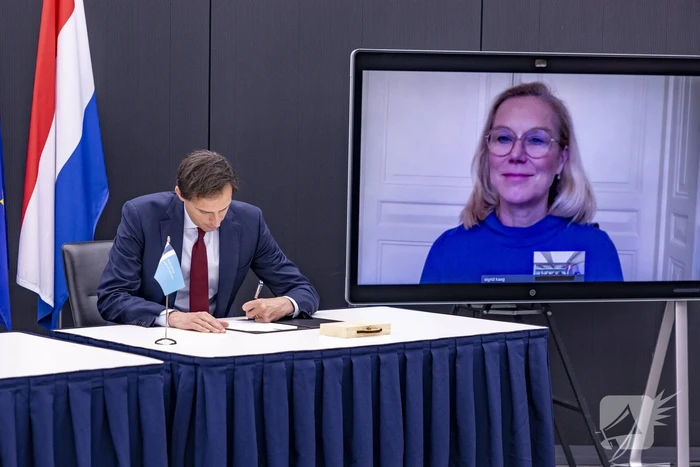 Ceremoniële overdracht ministerie van Financiën