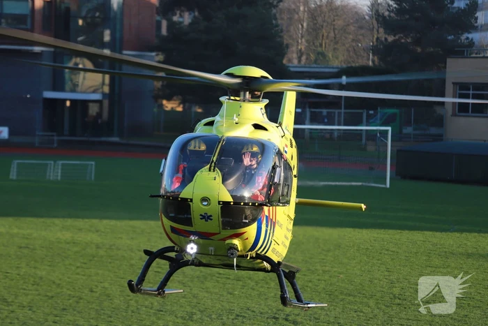 Traumahelikopter trekt veel bekijks