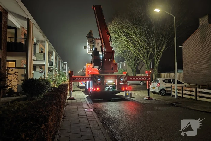 Brand in schoorsteen van woning