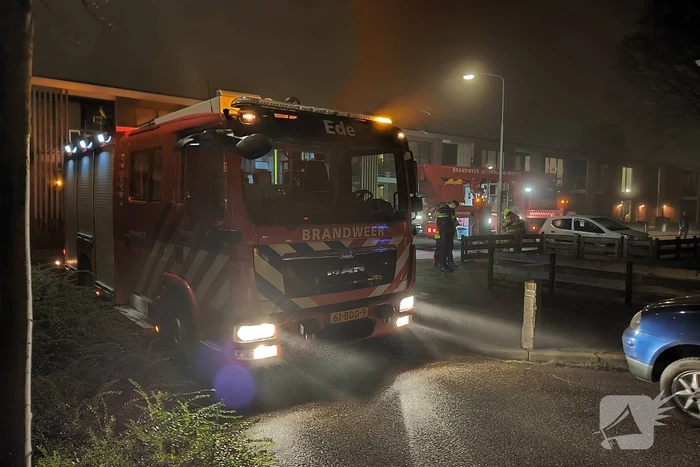 Brand in schoorsteen van woning