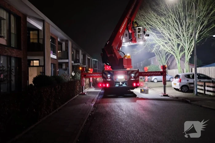 Brand in schoorsteen van woning