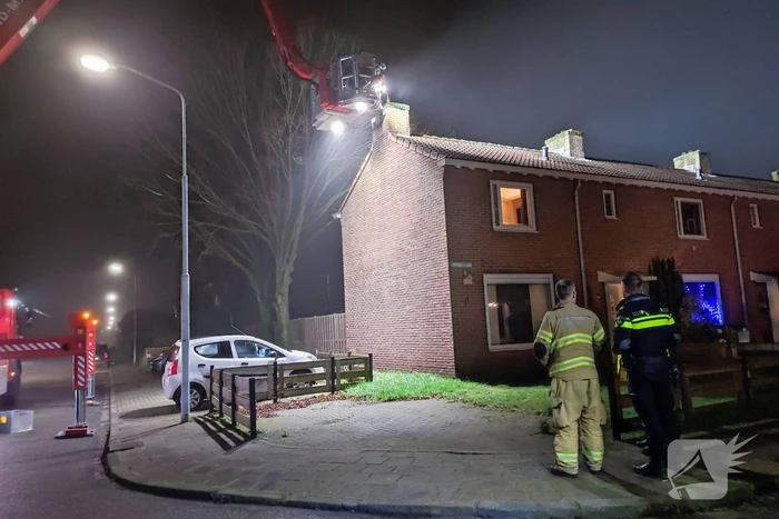 Brand in schoorsteen van woning