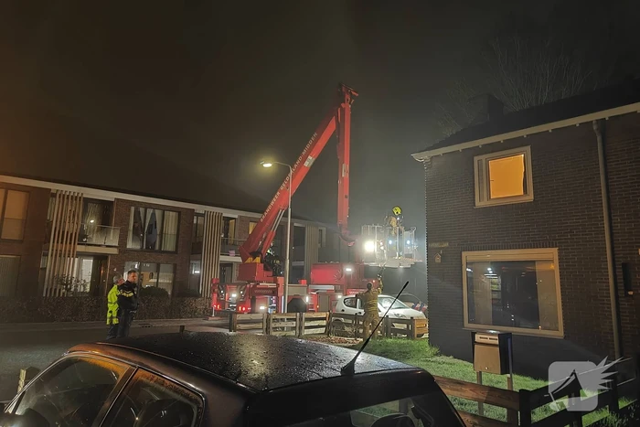 Brand in schoorsteen van woning
