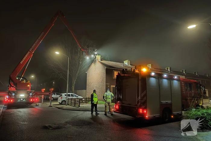 Brand in schoorsteen van woning