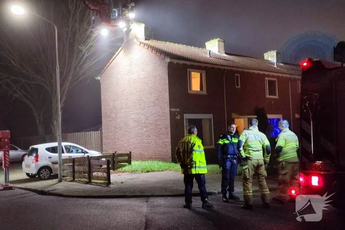 Brand in schoorsteen van woning
