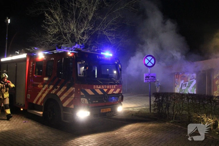 Veel rook en vuur bij jongerencentrum