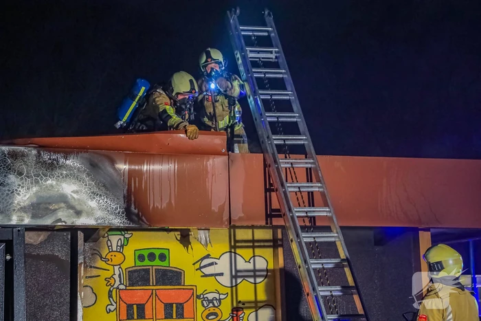 Veel rook en vuur bij jongerencentrum