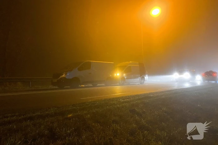 Twee bestelbussen betrokken bij kop-staart botsing