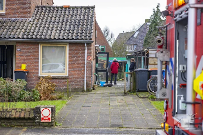 Rommel in woning vliegt in brand