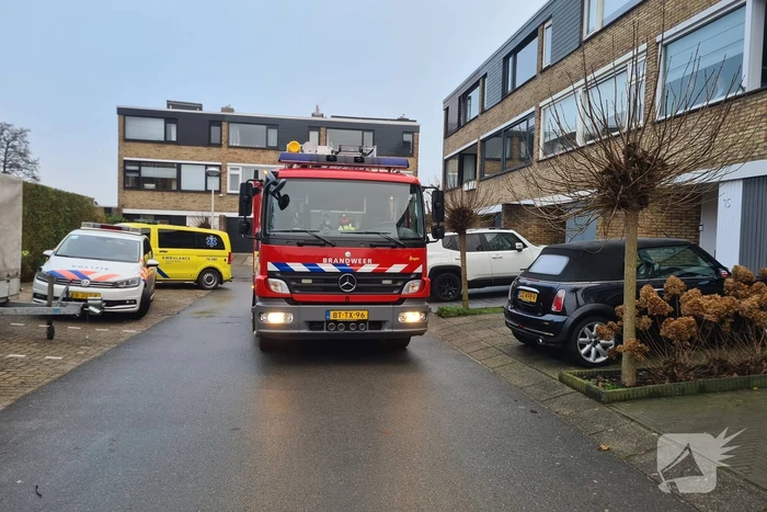 Persoon vast tussen spaken van e-bike