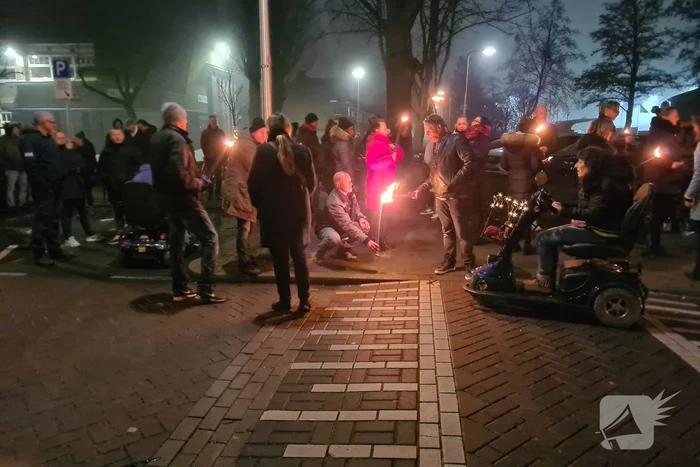 Tientallen mensen bij demonstratie Nederland in Verzet